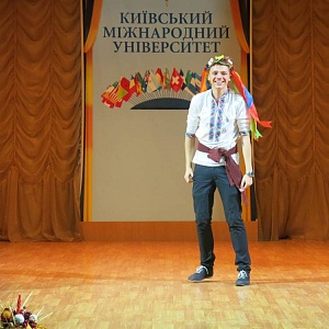 Свято осені в Ліцеї КиМУ «Осінній Бал-2014» - фото №16